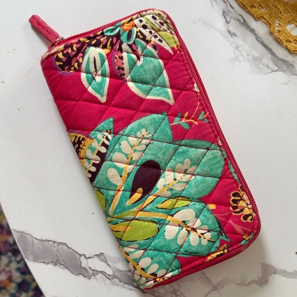 Vera Bradley Floral Quilted Wallet - Picture 1 of 3